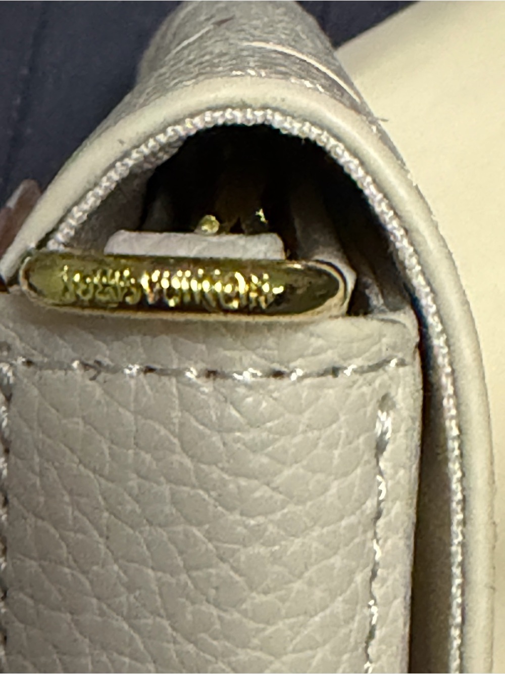 Louis Vuitton White & Pink Monogram Envelope Wristlet - Picture 5 of 8